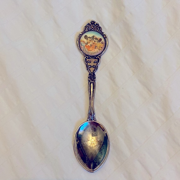 DISNEYLAND vintage silver collectors spoon - Picture 2 of 5